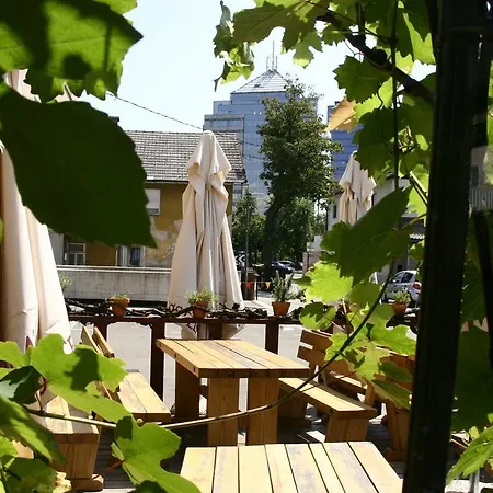 Stricek فندق مبيت وإفطار 3*